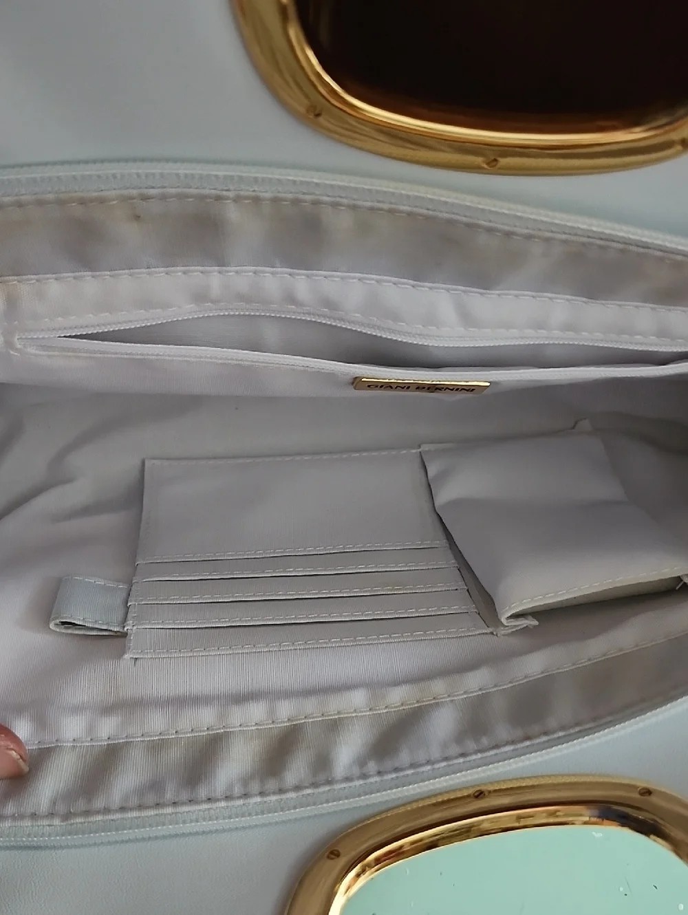 Giani Bernini White Leather Clutch with Gold Hardware